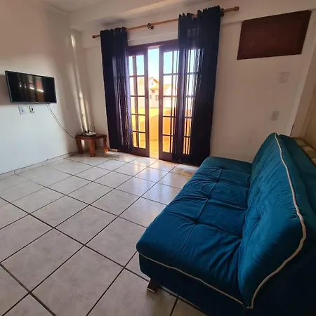 Apartamento com piscina-3