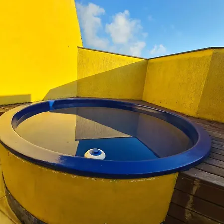 Apartamento com piscina-2